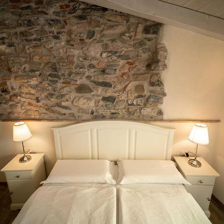 Garni Gianmartin Hotel ลีโมเนซุลการ์ดา ภายนอก รูปภาพ
