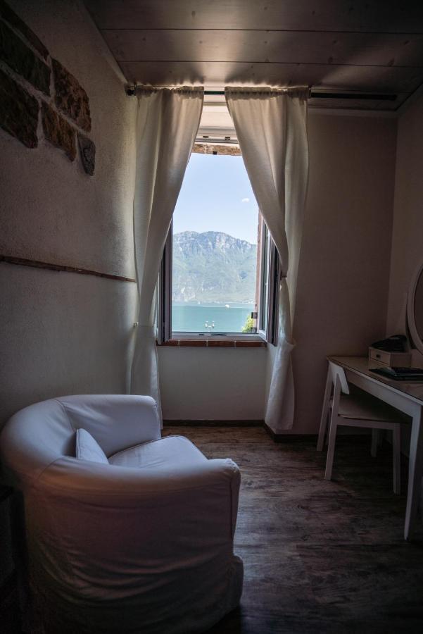 Garni Gianmartin Hotel ลีโมเนซุลการ์ดา ภายนอก รูปภาพ