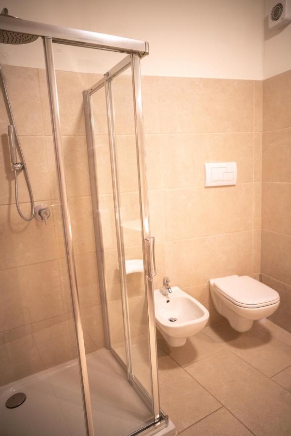 Garni Gianmartin Hotel ลีโมเนซุลการ์ดา ภายนอก รูปภาพ